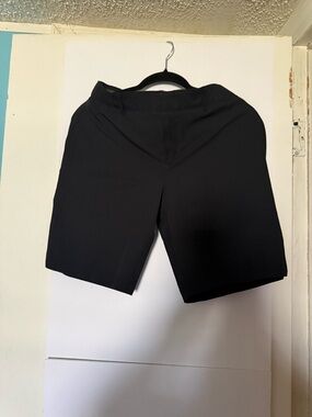 Under Armour Black Women's Bermuda Shorts